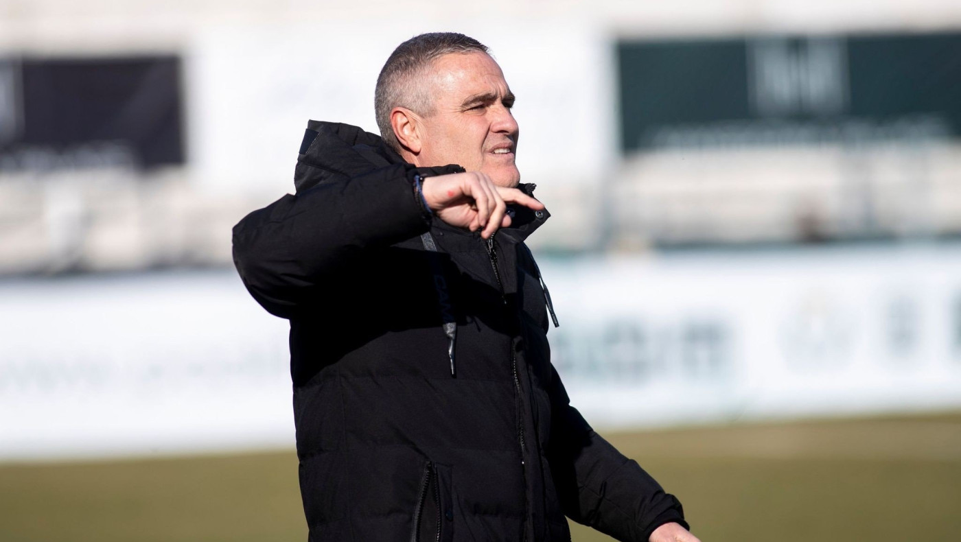 Και επίσημα νέος προπονητής της Ηλιούπολης ο Θωμάς Γράφας