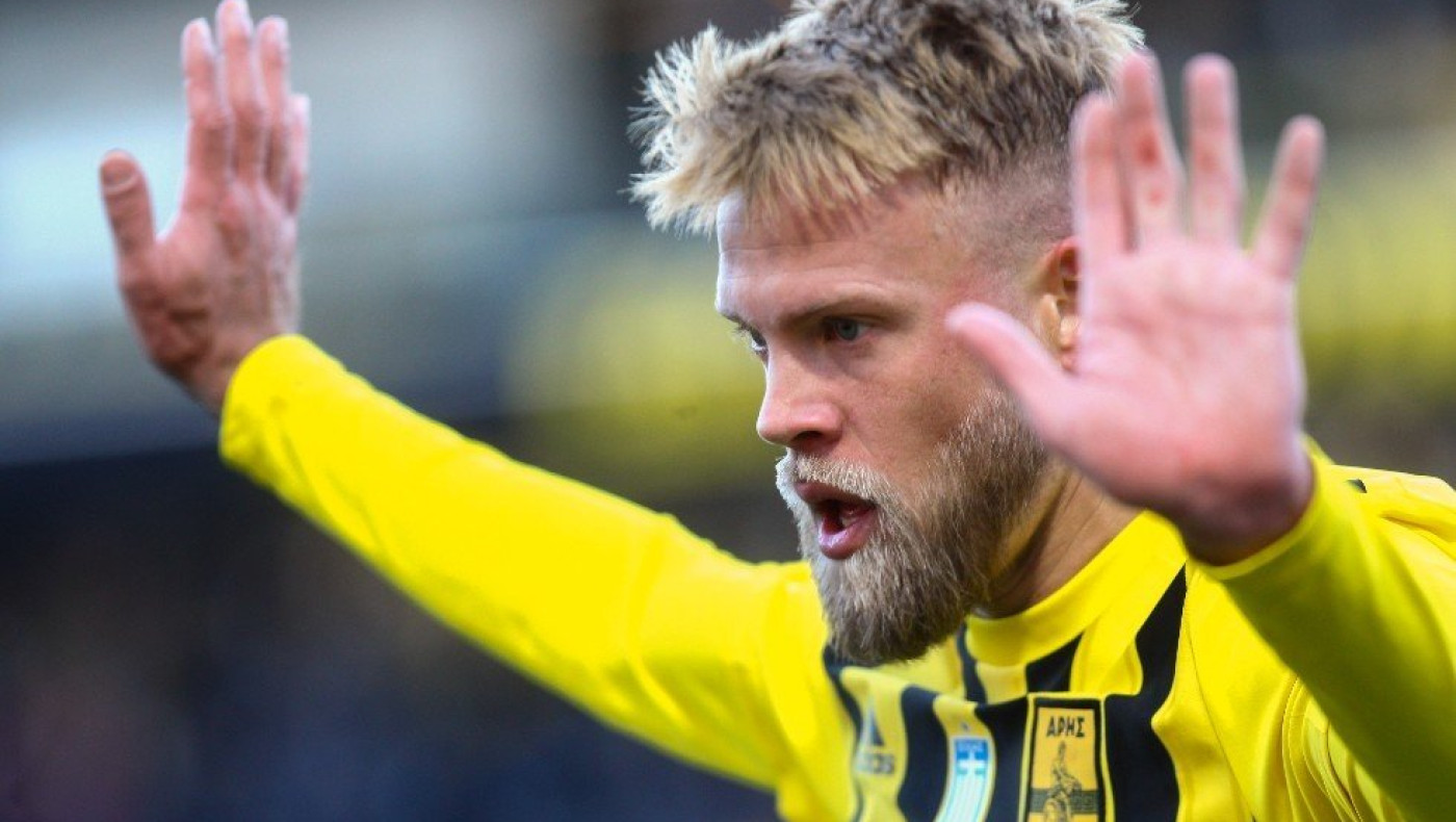 Σουηδία: Αποδοκιμασίες και ποτήρι μπύρας στον Σούντγκρεν-Η αντίδρασή του