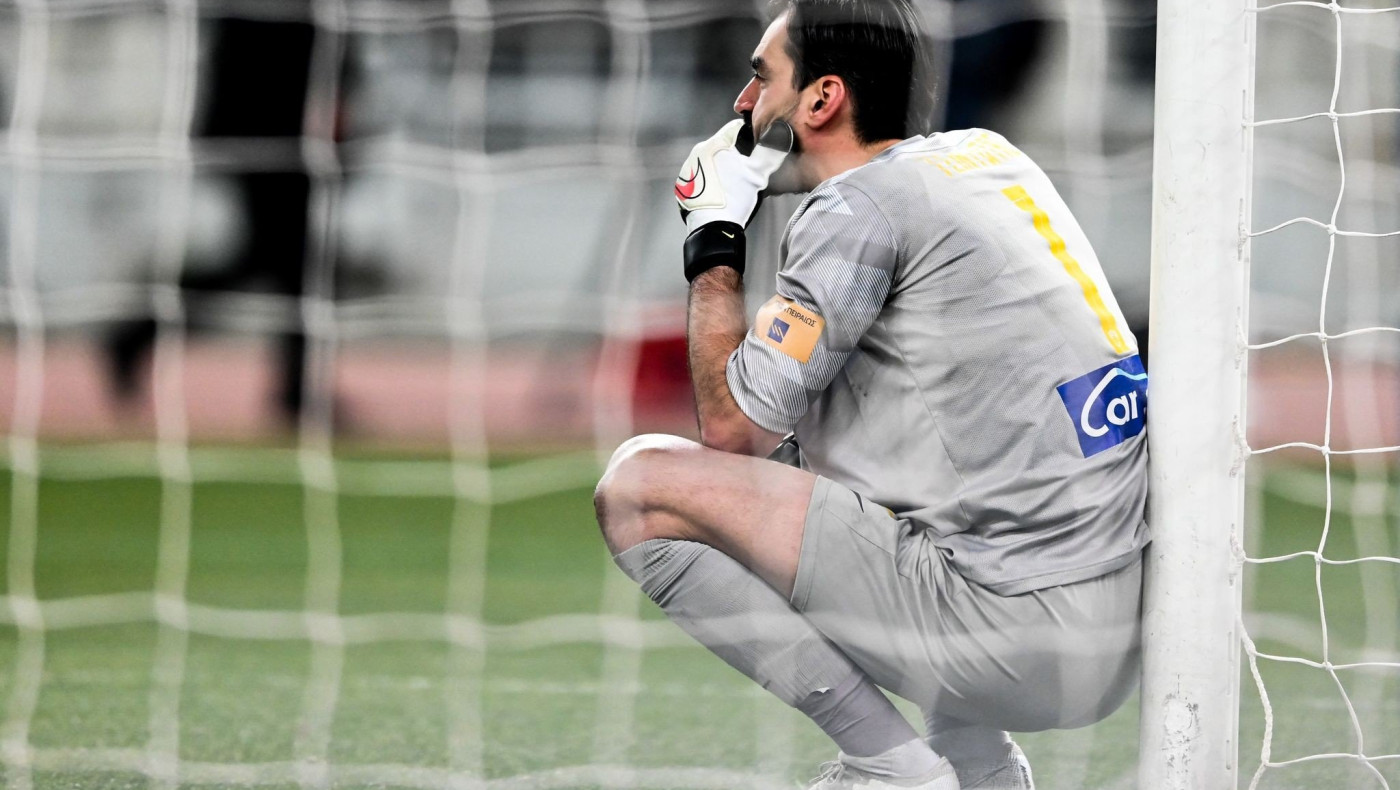 Η παθογένεια του... πουκάμισου οφείλεται στην έλλειψη γνώθι σαυτόν για το ρόστερ