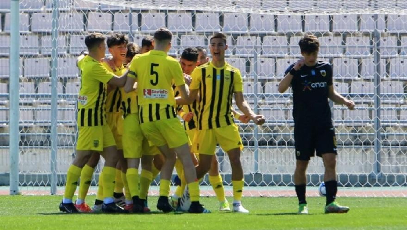 Έριξε τρία στην ΑΕΚ και πάει τελικό η Κ17 του Άρη