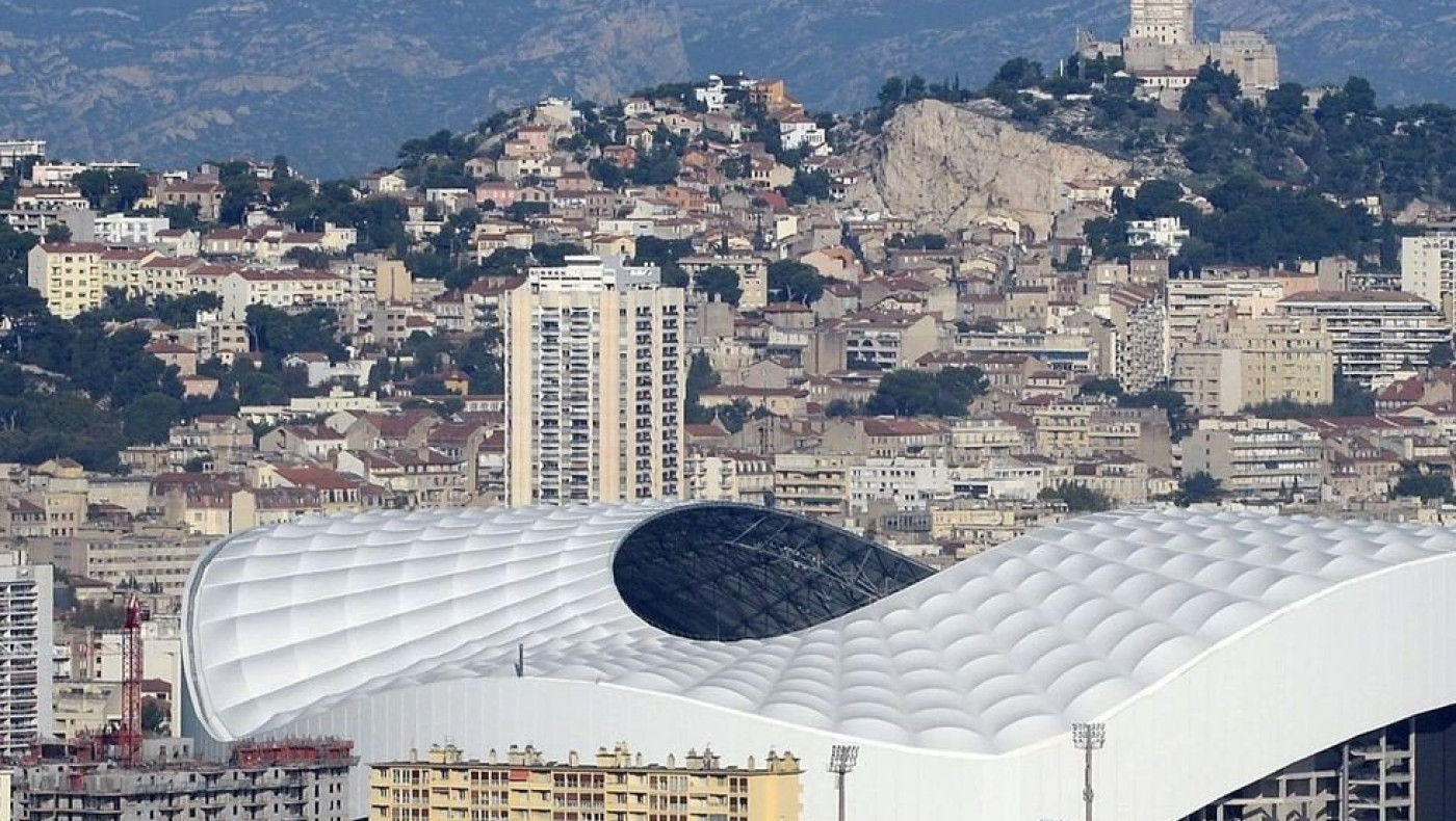 Μασσαλία: Σκηνές χάους και απίστευτης βαρβαρότητας πριν το ματς με την Φέγενοορντ