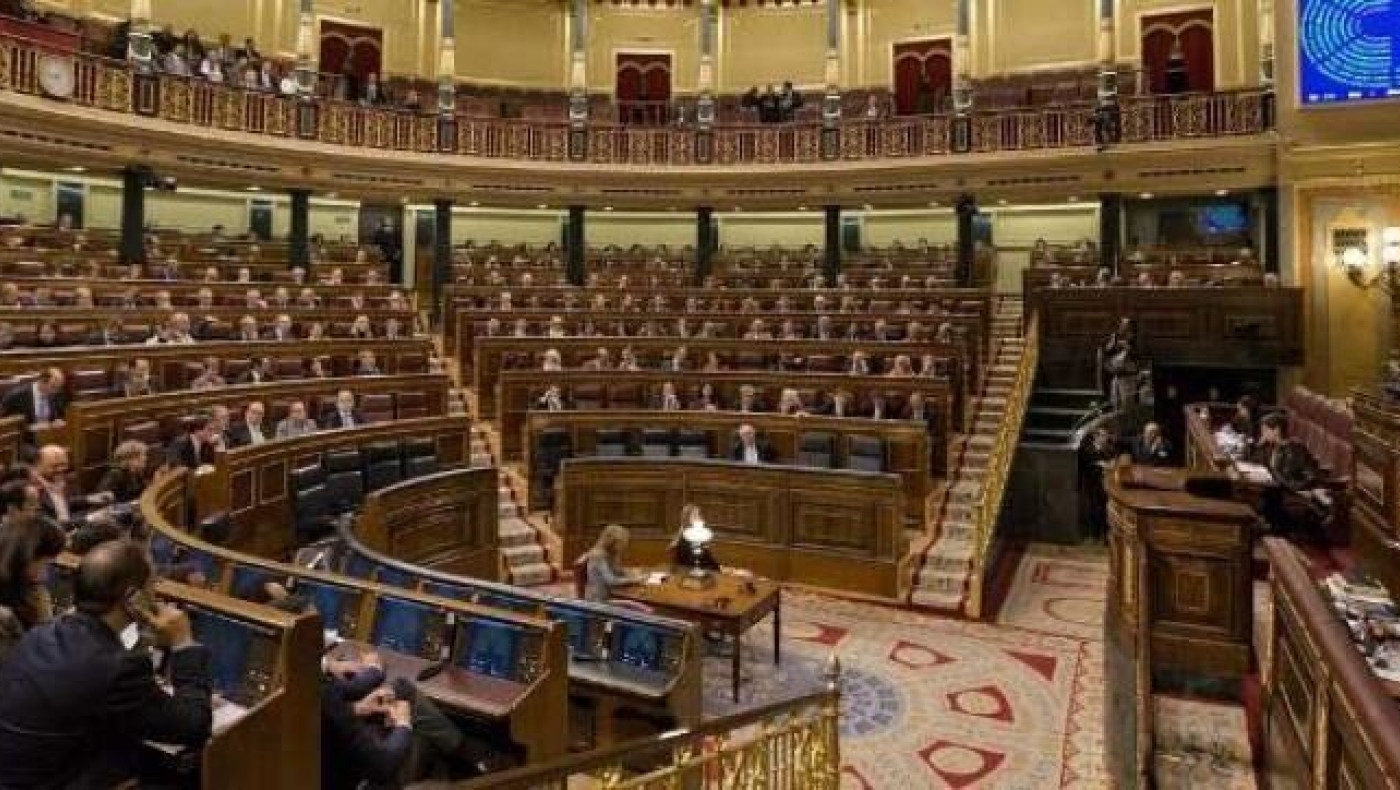 «Πέρασε» από το ισπανικό κοινοβούλιο το τρίτο ελληνικό πρόγραμμα 