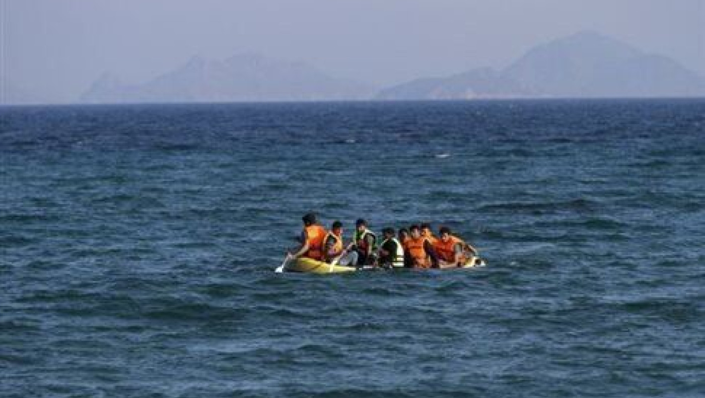 Στη ναύλωση πλοίου για 2.500 μετανάστες προσανατολίζεται η κυβέρνηση
