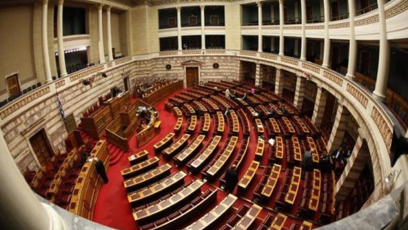 Κλείνει η Βουλή, απομακρύνονται ψήφος εμπιστοσύνης και εκλογές