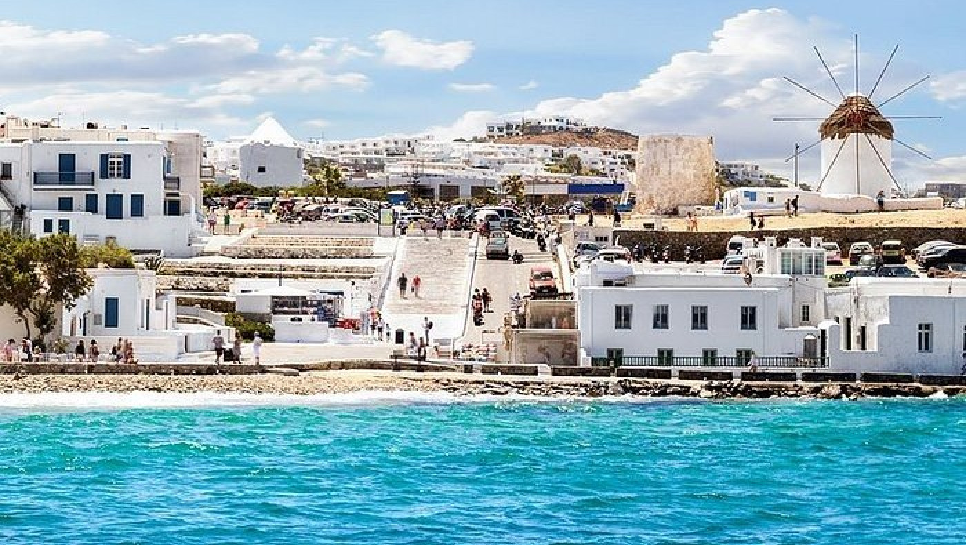 Διόδια στο αεροδρόμιο Μυκόνου: Οργή κατοίκων και επιχειρηματιών