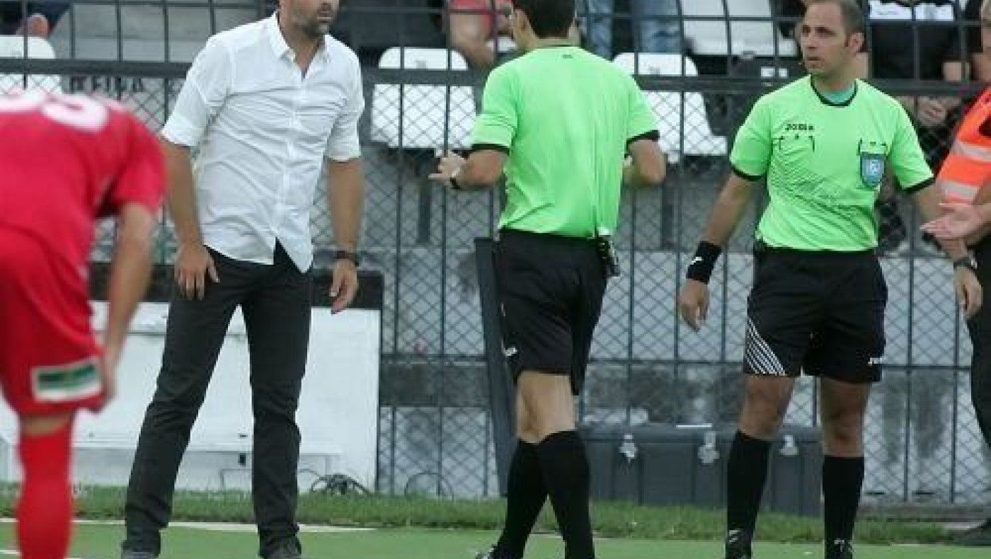 «Δεν ξέρω κατά πόσο είναι καθαρό να γίνονται τόσες καθυστερήσεις»