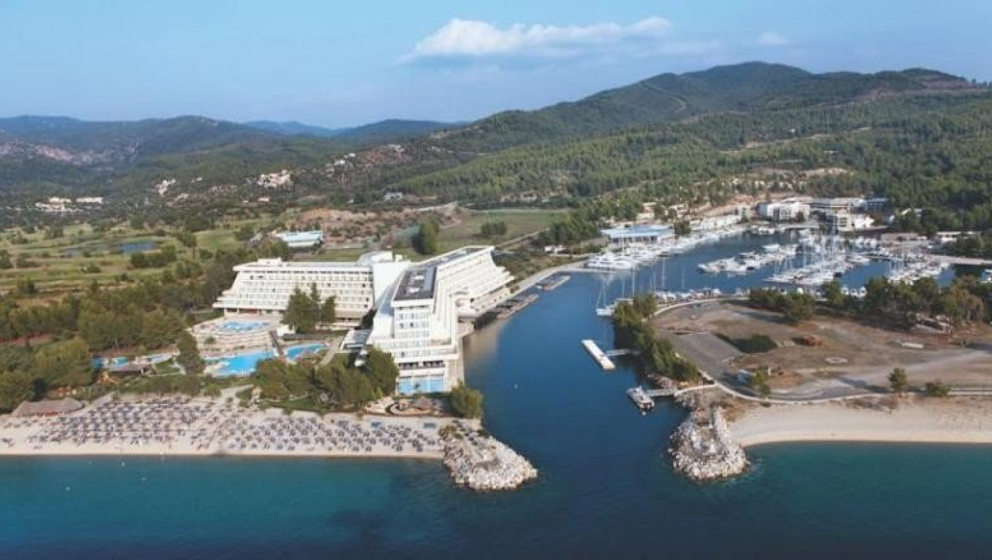Εκ νέου αντιδράσεις για την υπόθεση με τις παράνομες βίλες στο Πόρτο Καρράς 