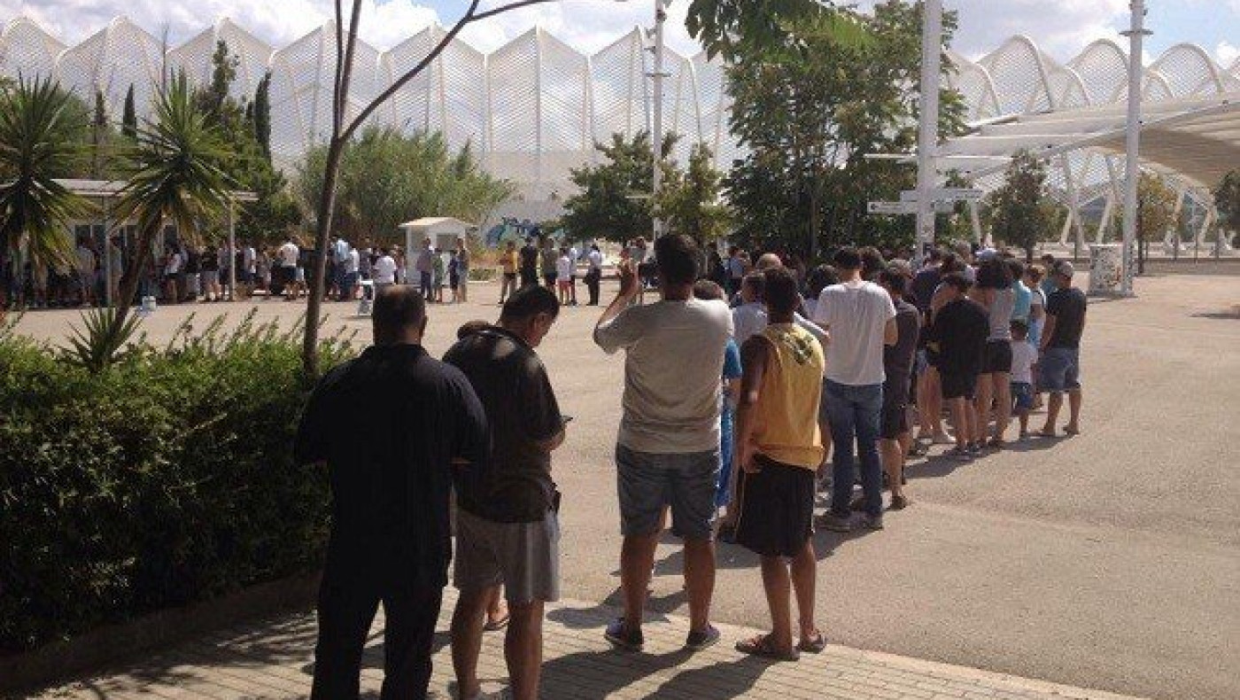 Παροξυσμός για την επιστροφή της ΑΕΚ - Ατέλειωτες ουρές στο ΟΑΚΑ