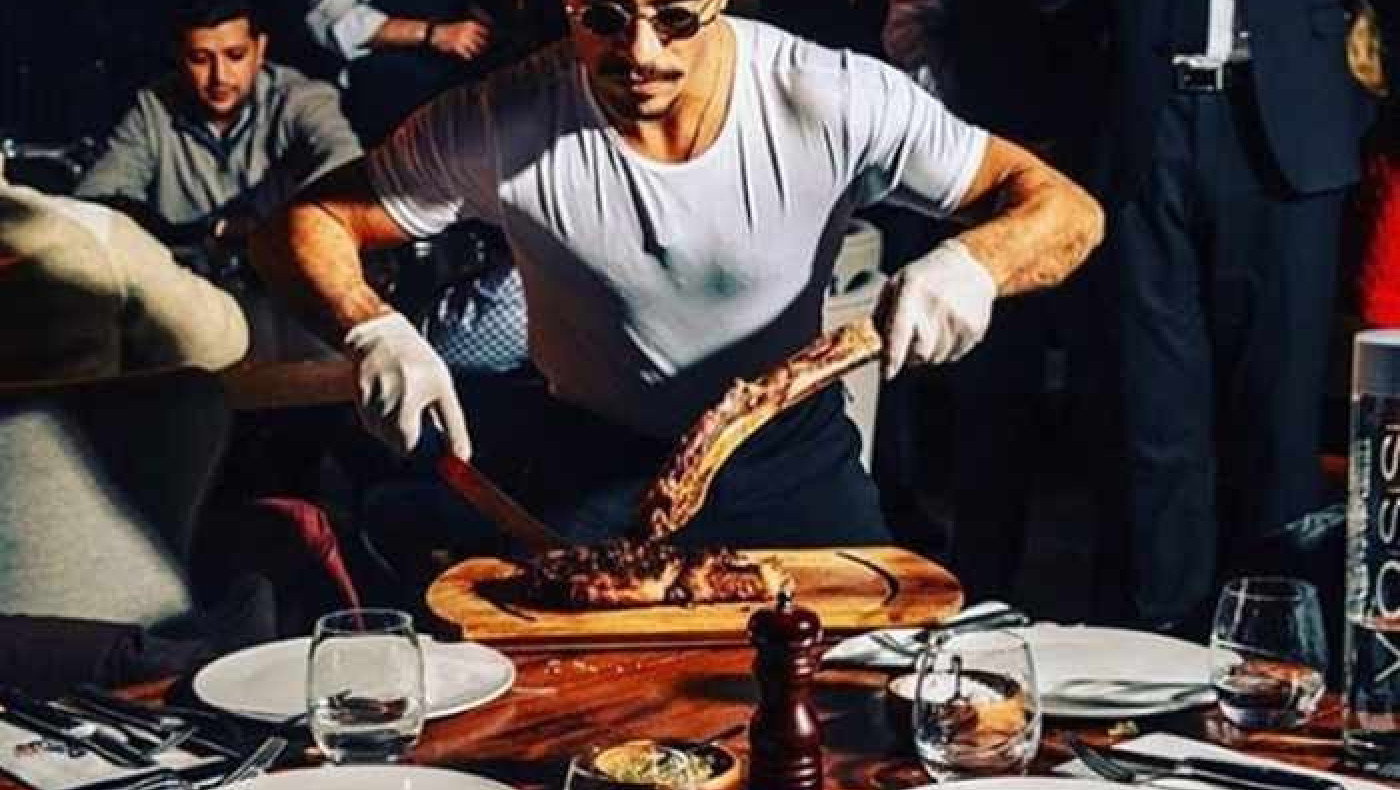 Salt Bae: Καταγγελίες για σεξουαλική παρενόχληση και τοξικό εργασιακό περιβάλλον