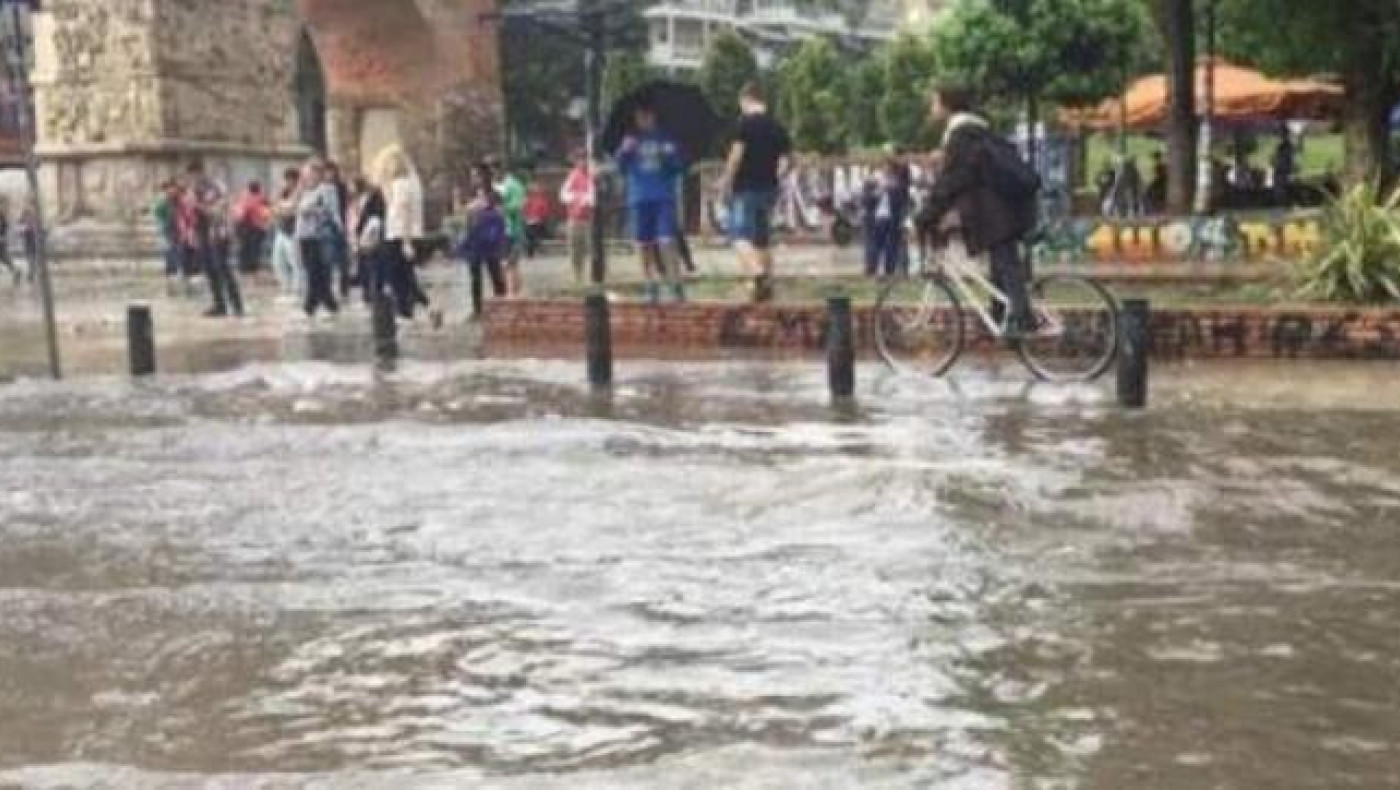 Πλημμύρισαν πέντε υποσταθμοί της ΔΕΗ