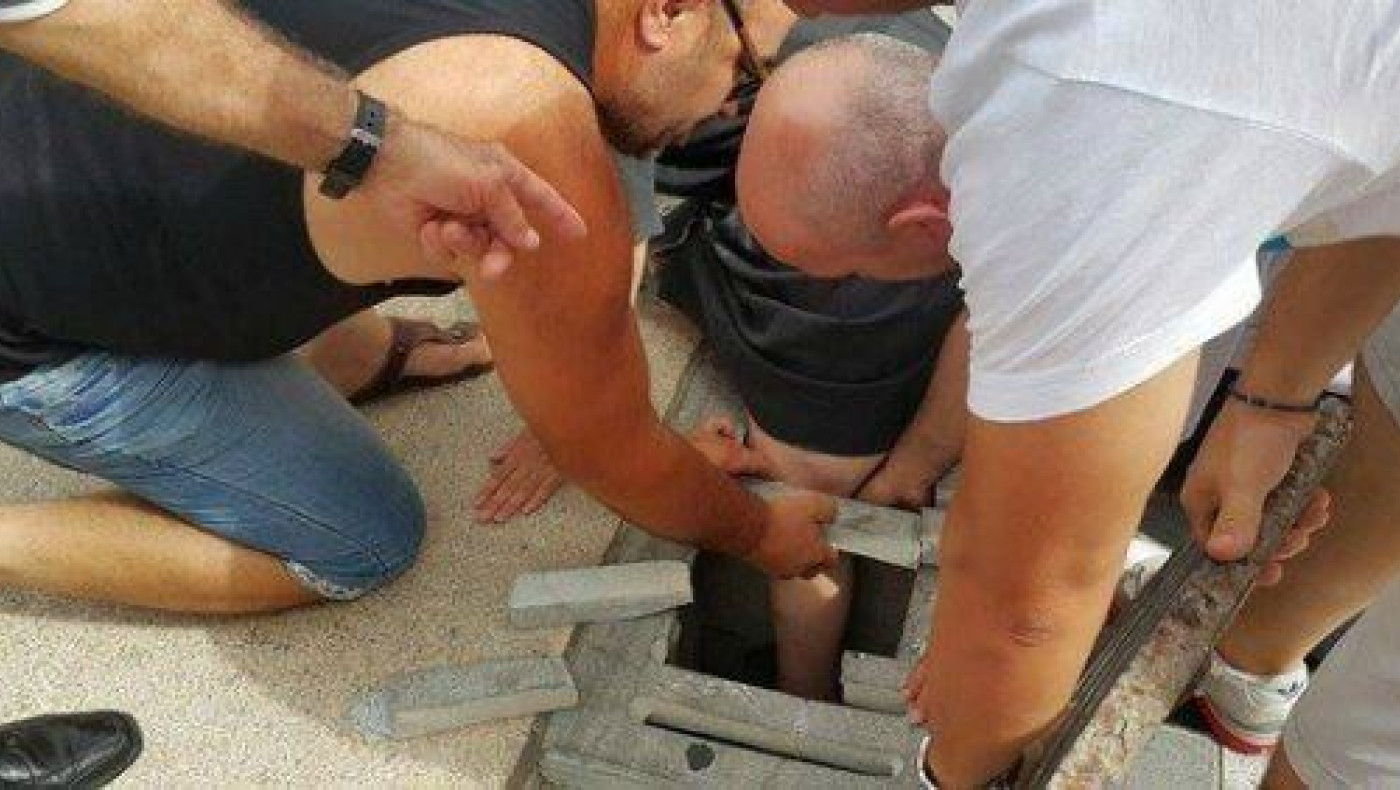 Απίστευτο και όμως Σαλονιώτικο - Γυναίκα εγκλωβίστηκε σε τσιμεντένιο φρεάτιο! 