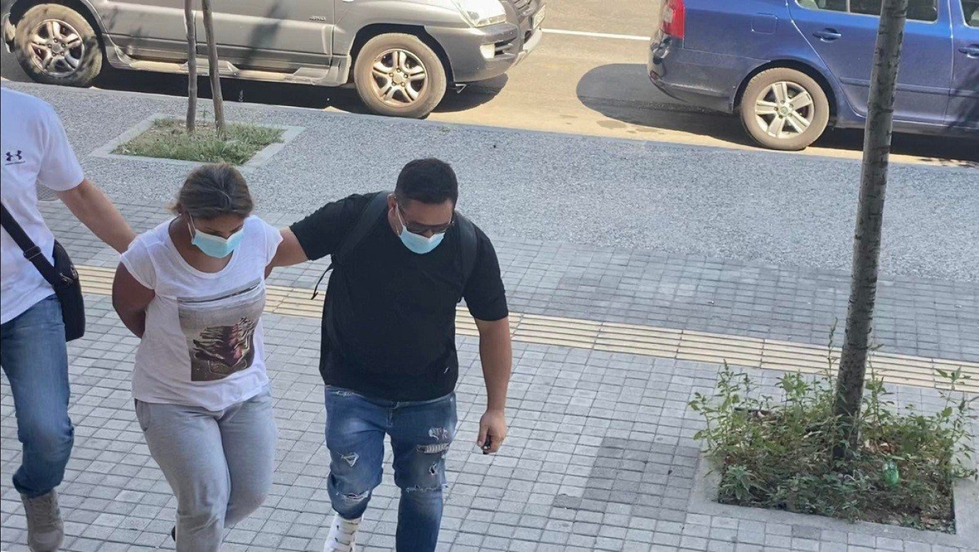 Αποκαλύπτει η 25χρονη αντίζηλος: «Τους έπιανα συνεχώς μαζί στο κρεβάτι- Αυτή έλεγε ότι κάνω πιάτσα»