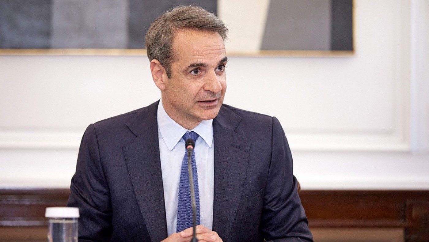 Χωρίς υπεκφυγές και... φωτογραφικές αναφορές: Κύριε Μητσοτάκη γιατί ασχολείστε με τον Ιβάν Σαββίδη;