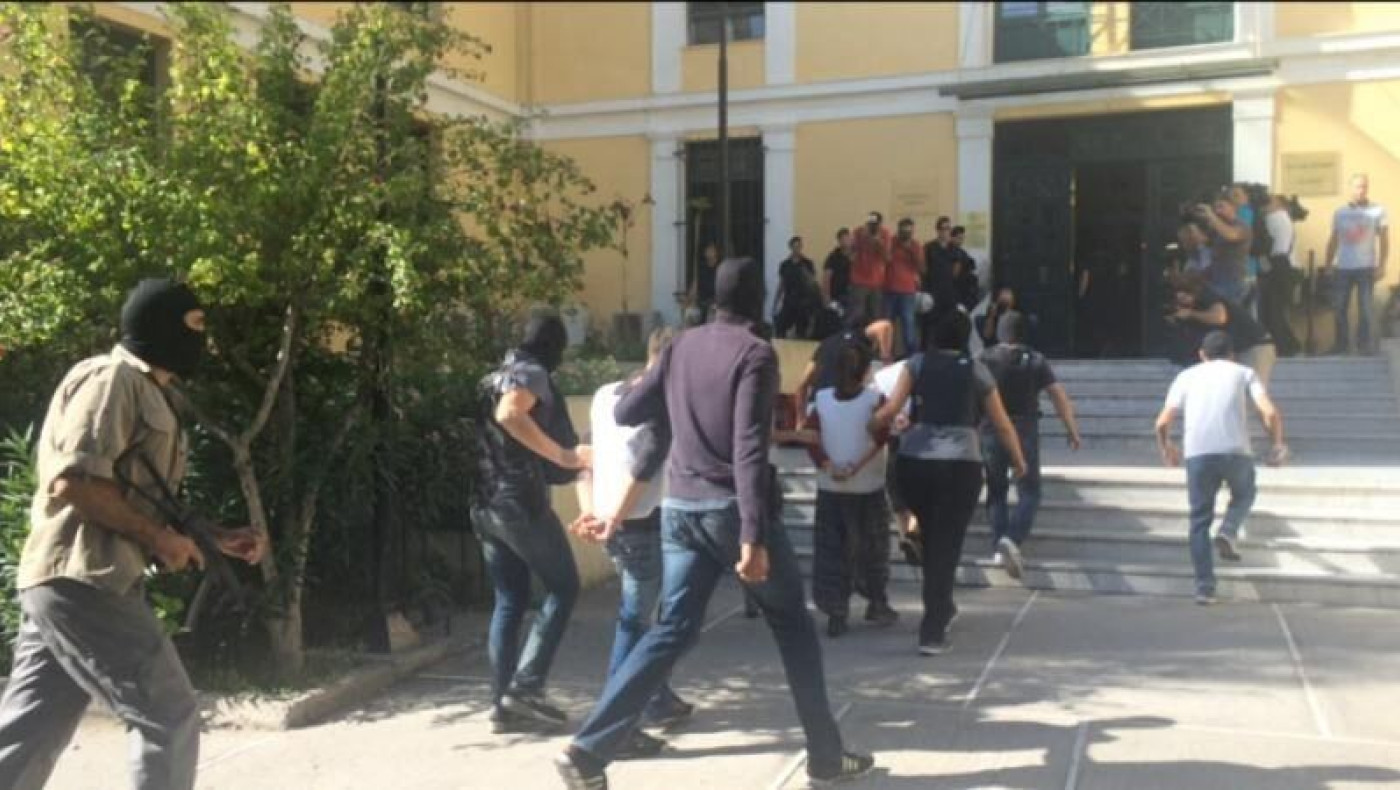 Κατηγορίες για τρομοκρατία αντιμετωπίζει ο Πετρακάκος