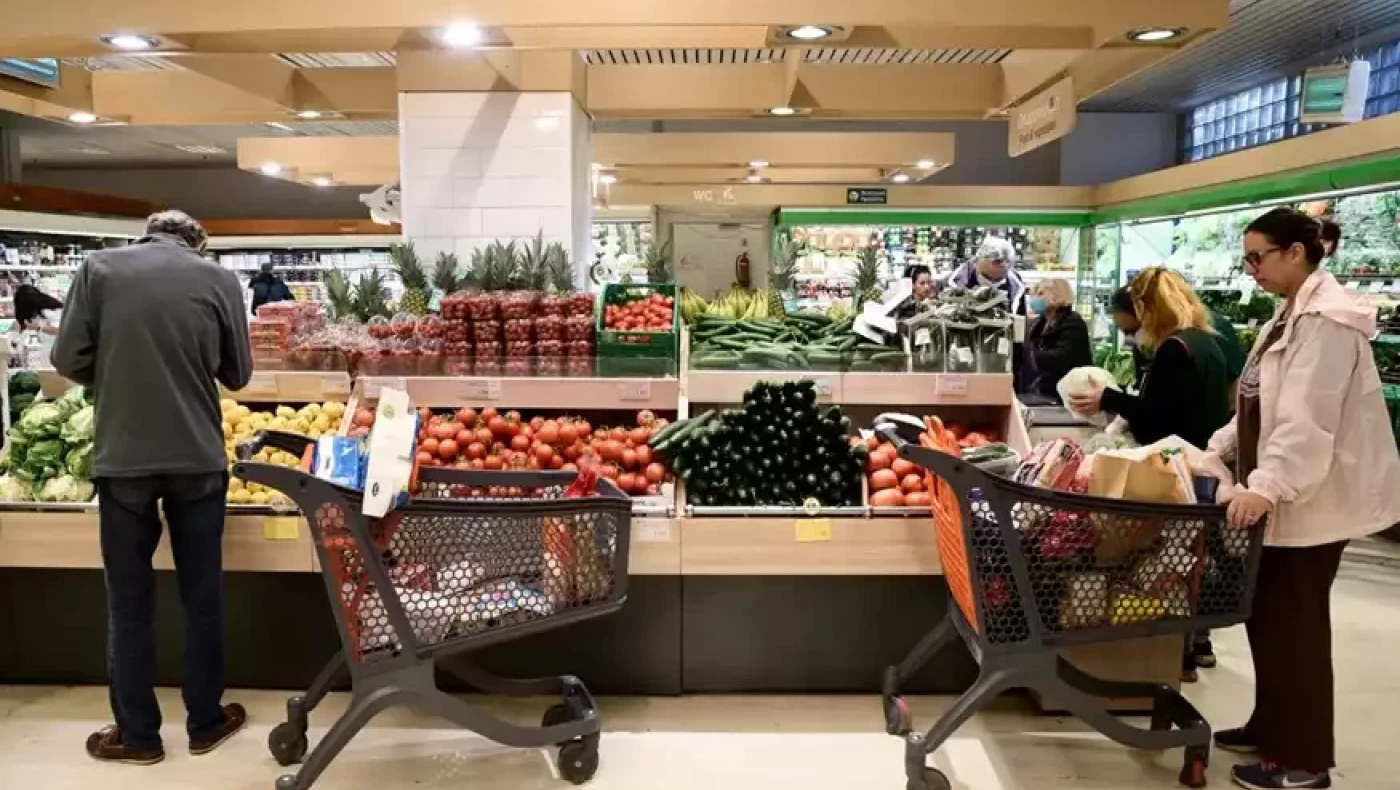 Για «Black Friday» μιλά ο Γεωργιάδης: Οι νέες τιμές στο «καλάθι του νοικοκυριού»
