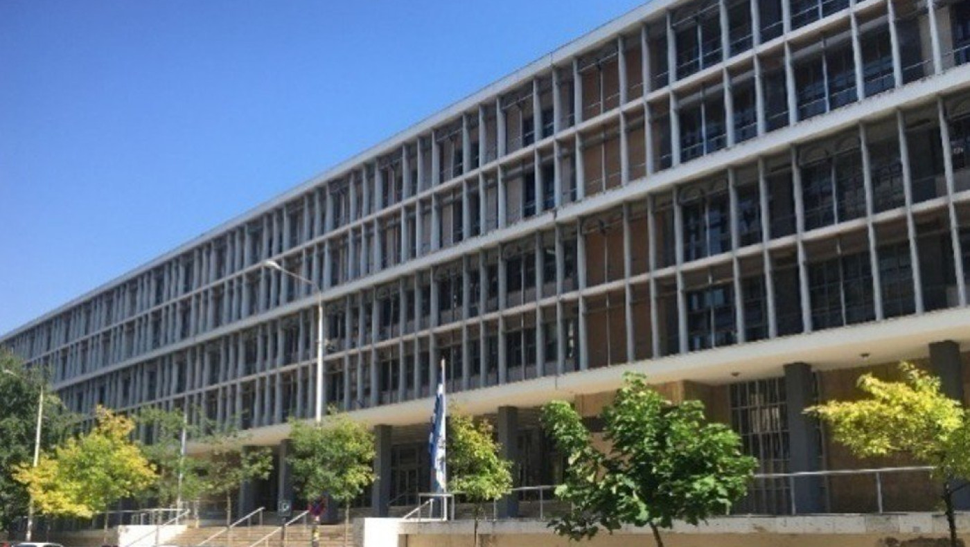 Ανήλικες χτύπησαν 14χρονη έξω από γυμνάσιο στη Μενεμένη και βιντεοσκόπησαν την επίθεση