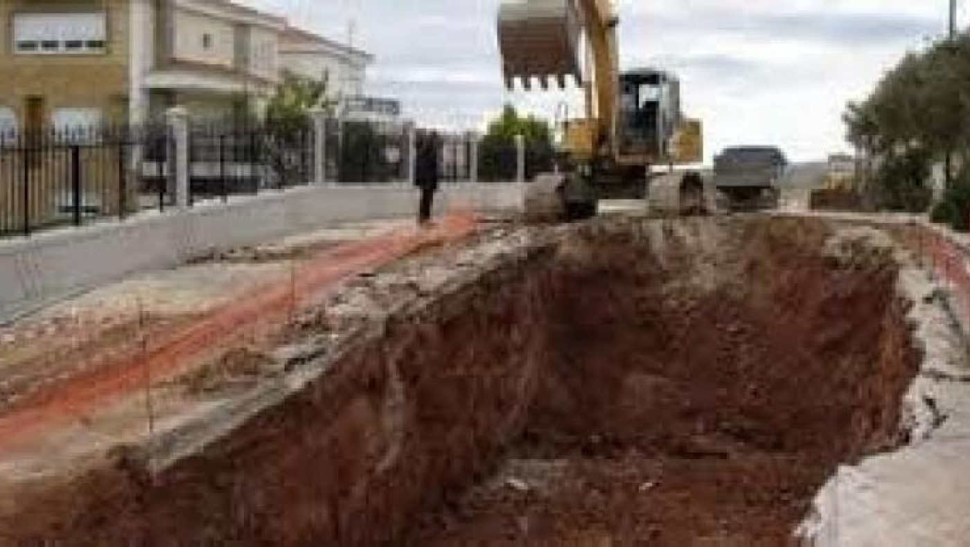 Αποκαθίσταται το οδόστρωμα σε Κύμινα - Ν. Μάλγαρα