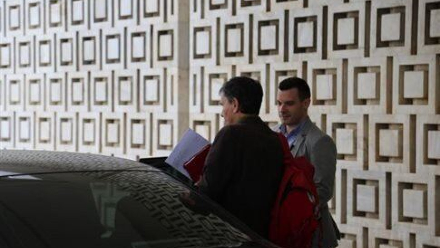 Μπαράζ συναντήσεων των θεσμών με υπουργούς