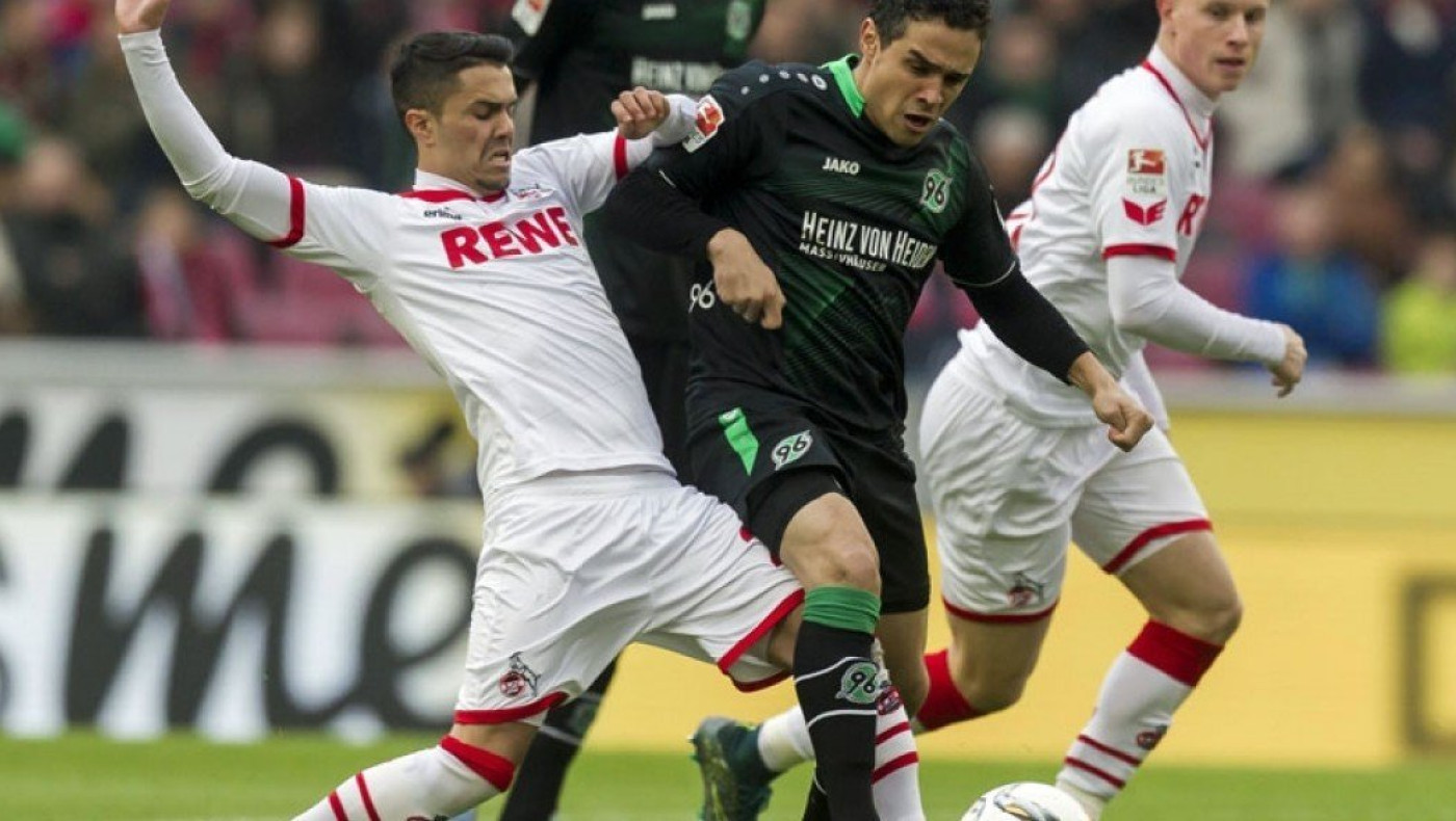 Διπλό με διαιτητικό «έγκλημα» το Αννόβερο