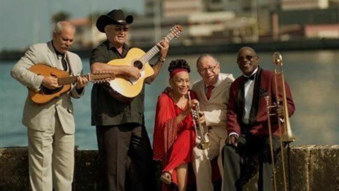Στον Λευκό Οίκο η θρυλική ορχήστρα Buena Vista Social Club