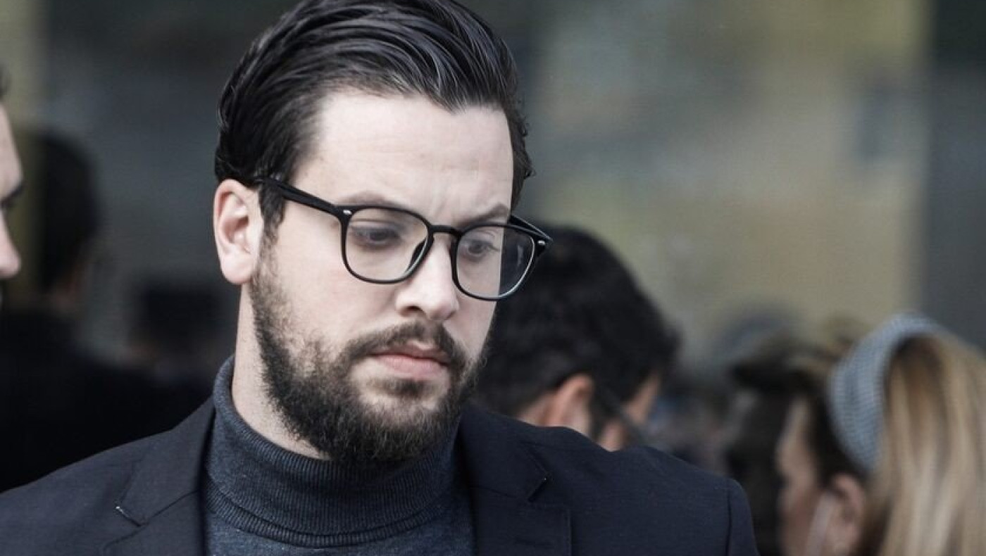 Μάνος Δασκαλάκης: Αρραβωνιάστηκε με τη νέα του σύντροφο – Την ξέρει η Ρούλα Πισπιρίγκου