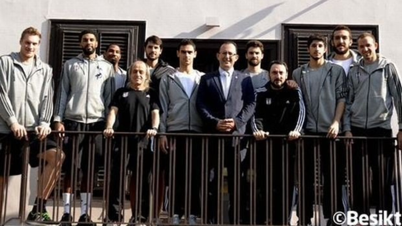 Στο τουρκικό προξενείο η Μπεσίκτας