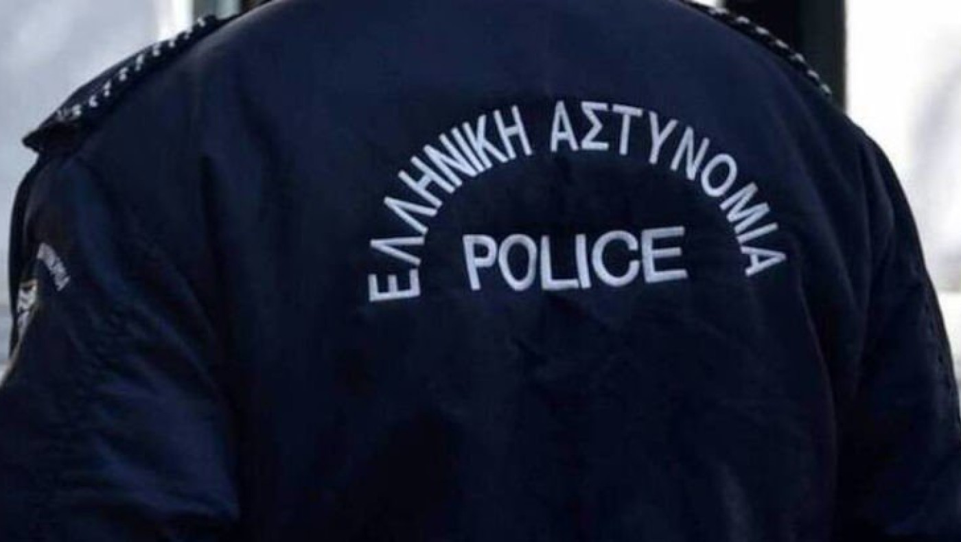 Ένοπλοι επιτέθηκαν σε βενζινάδικο στον Ασπρόπυργο - Έκαψαν δύο νταλίκες
