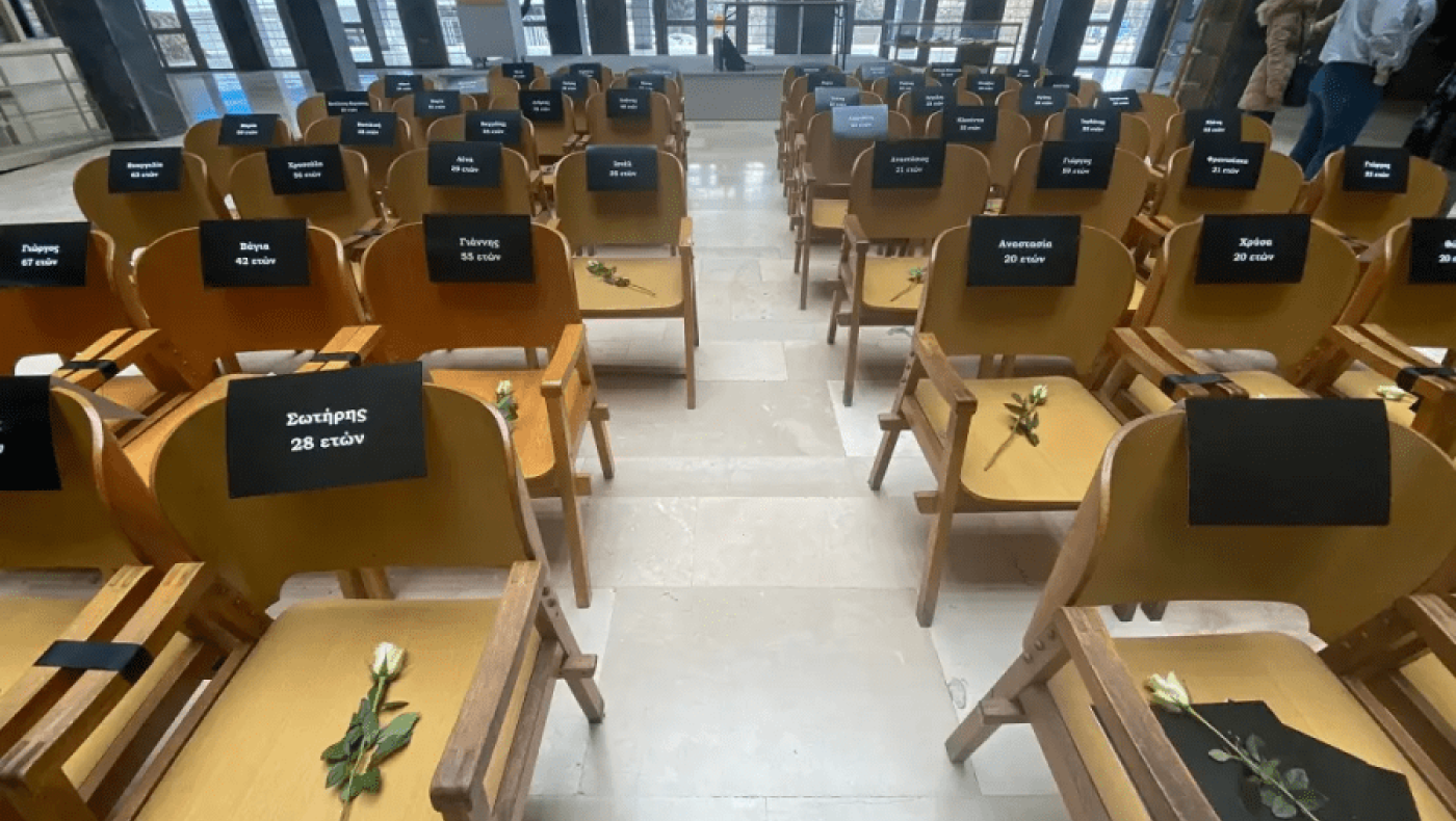 Σιωπηλή εκδήλωση για τα θύματα στα Τέμπη από Δικηγορικό Σύλλογο Θεσσαλονίκης