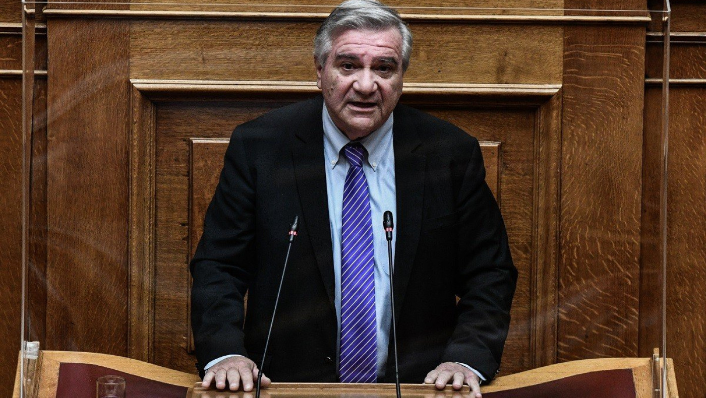 ΠΑΣΟΚ: Παραιτήθηκε ο Καστανίδης «δείχνοντας» Ανδρουλάκη