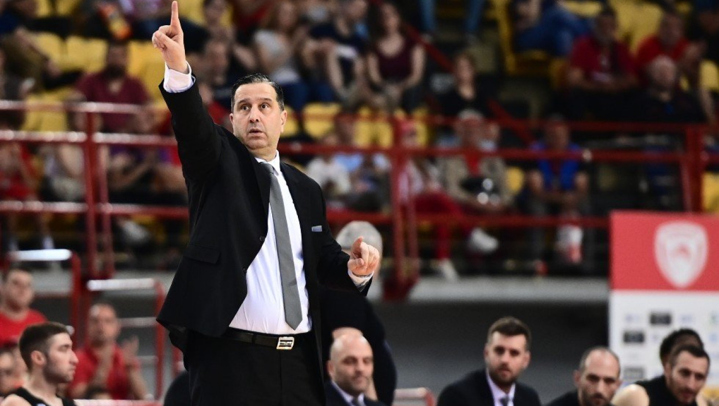 Τακιανός: «Ο Σάιμπερτ απέρριψε πρόταση από το Κατάρ για να μείνει μαζί μας»
