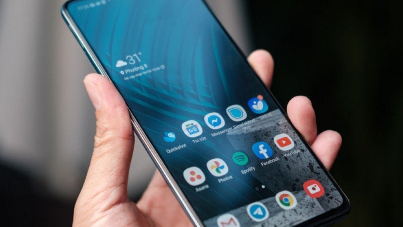 Πώς να προστατέψουμε το τηλέφωνο μας από τη χρήση του για απάτες deepfake