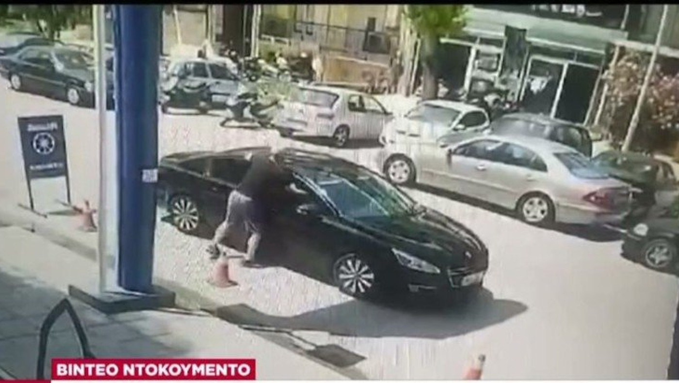 Θεσσαλονίκη: Σοκαριστικό βίντεο από τη δολοφονία 50χρονου-Ο δράστης τον πυροβόλησε μέσα από το αυτοκίνητο
