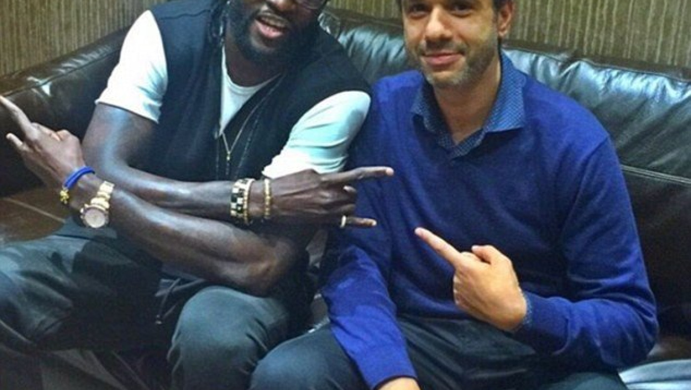 Ο... προκλητικός Αντεμπαγιόρ! (pics)