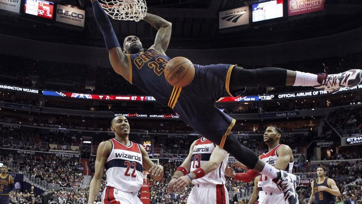 Με ΛεΜπρόν στην κορυφή το TOP 10! (vid)