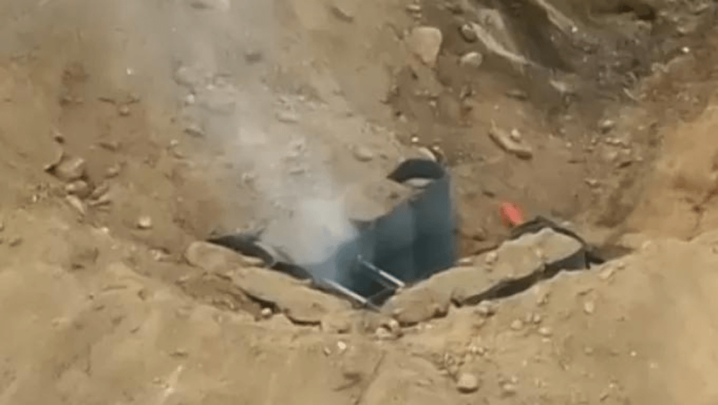 Η στιγμή της εξουδετέρωσης της βόμβας του Β' Παγκοσμίου Πολέμου στη Γλυφάδα