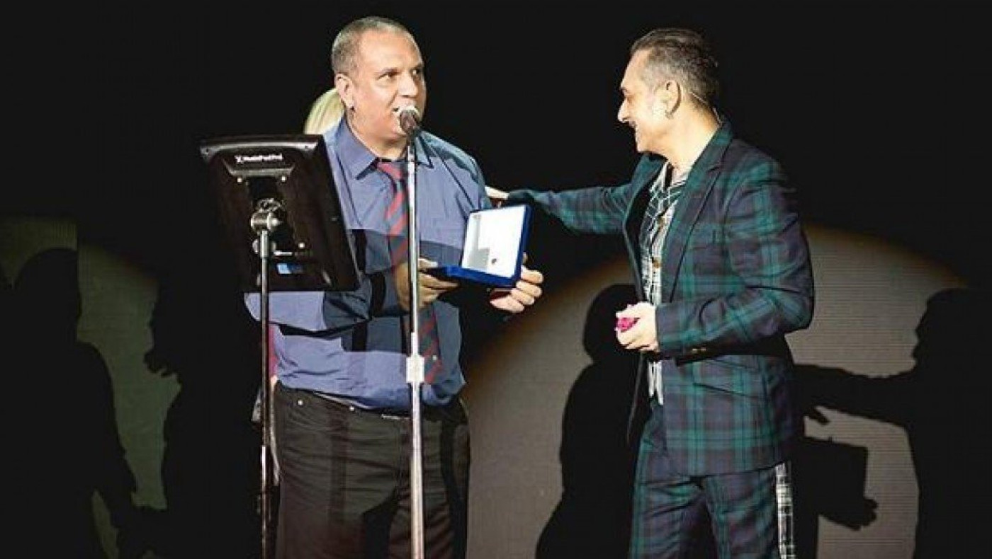 Βραβεύτηκε από το Σ.Φ. Μπαρτσελόνα ο Νότης Σφακιανάκης! 
