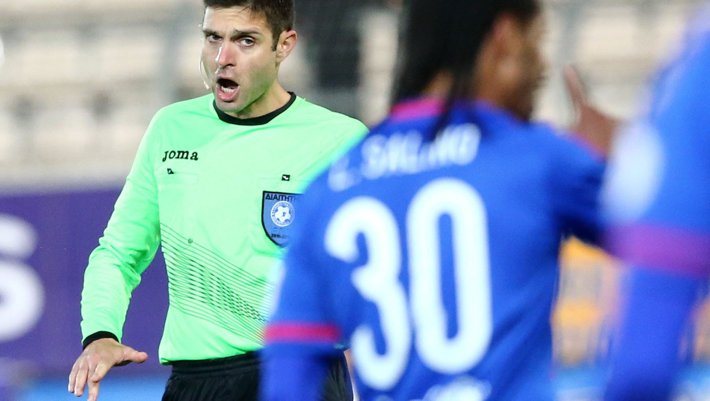 Επισημοποιήθηκε... η ξεφτίλα Σπάθα