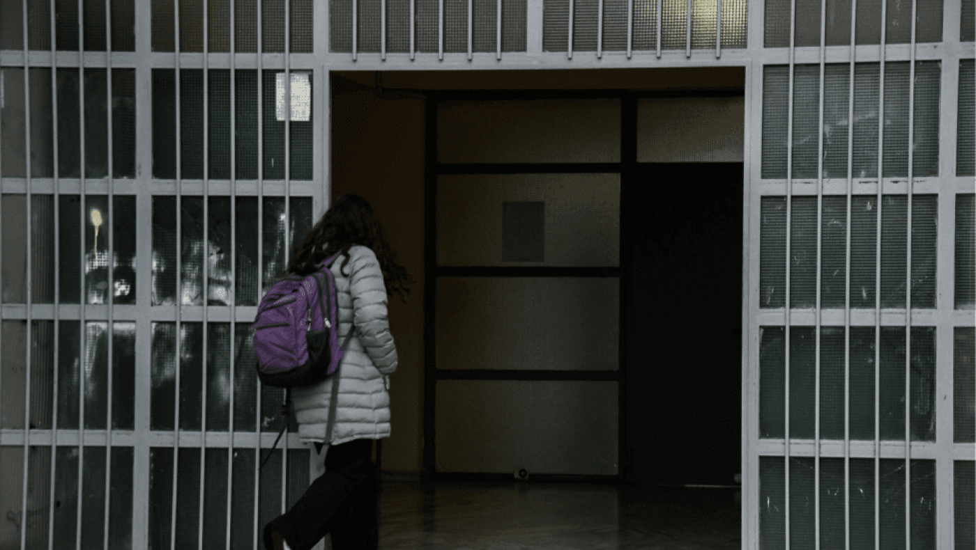 «Θα σε αποτελειώσουμε»: Η 13χρονη που ξυλοκοπήθηκε από συμμαθήτριές της δέχτηκε και απειλητικά μηνύματα