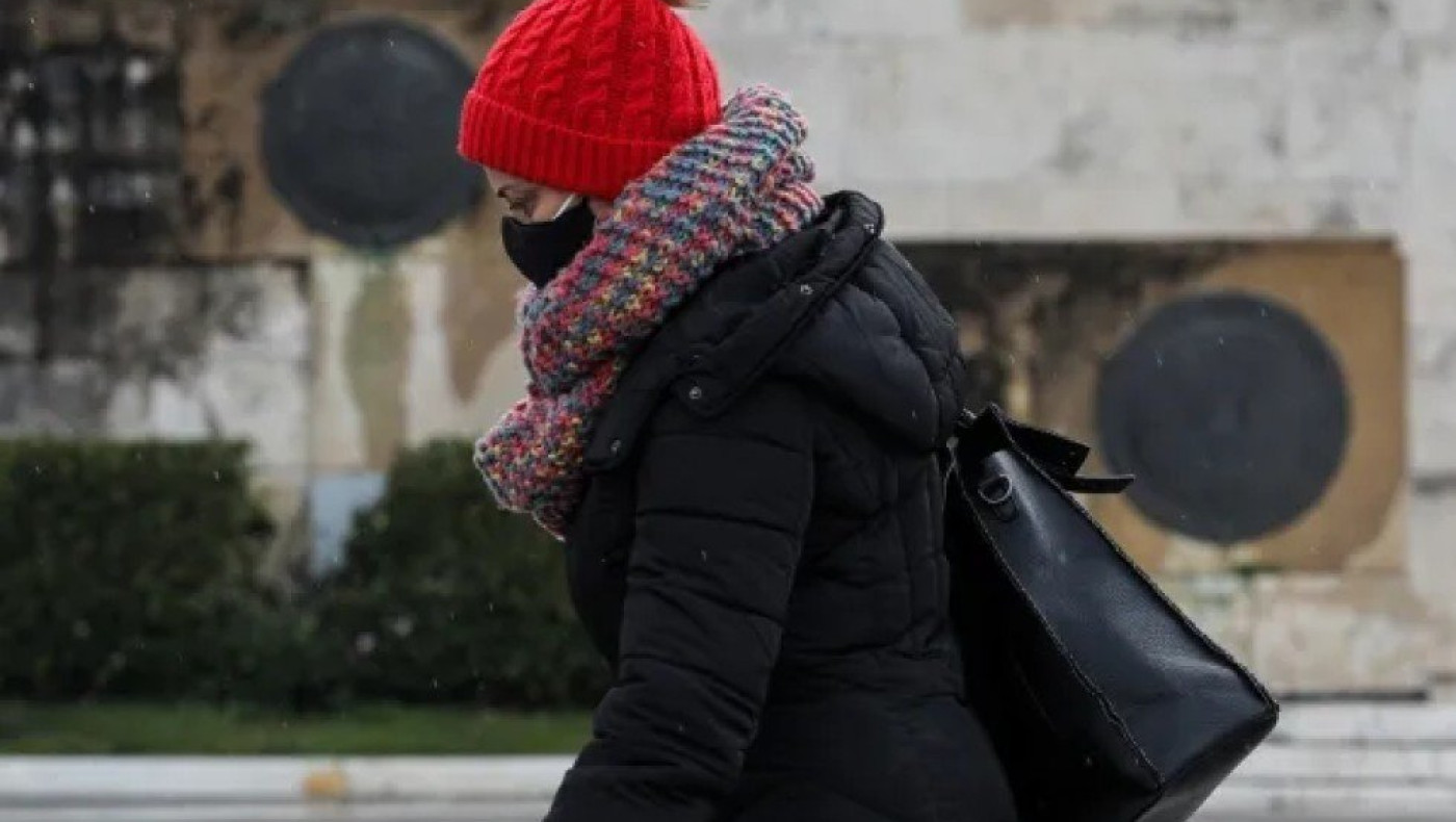 Αλλάζει το σκηνικό του καιρού: Πολικές αέριες μάζες φέρνουν «τσουχτερό» κρύο