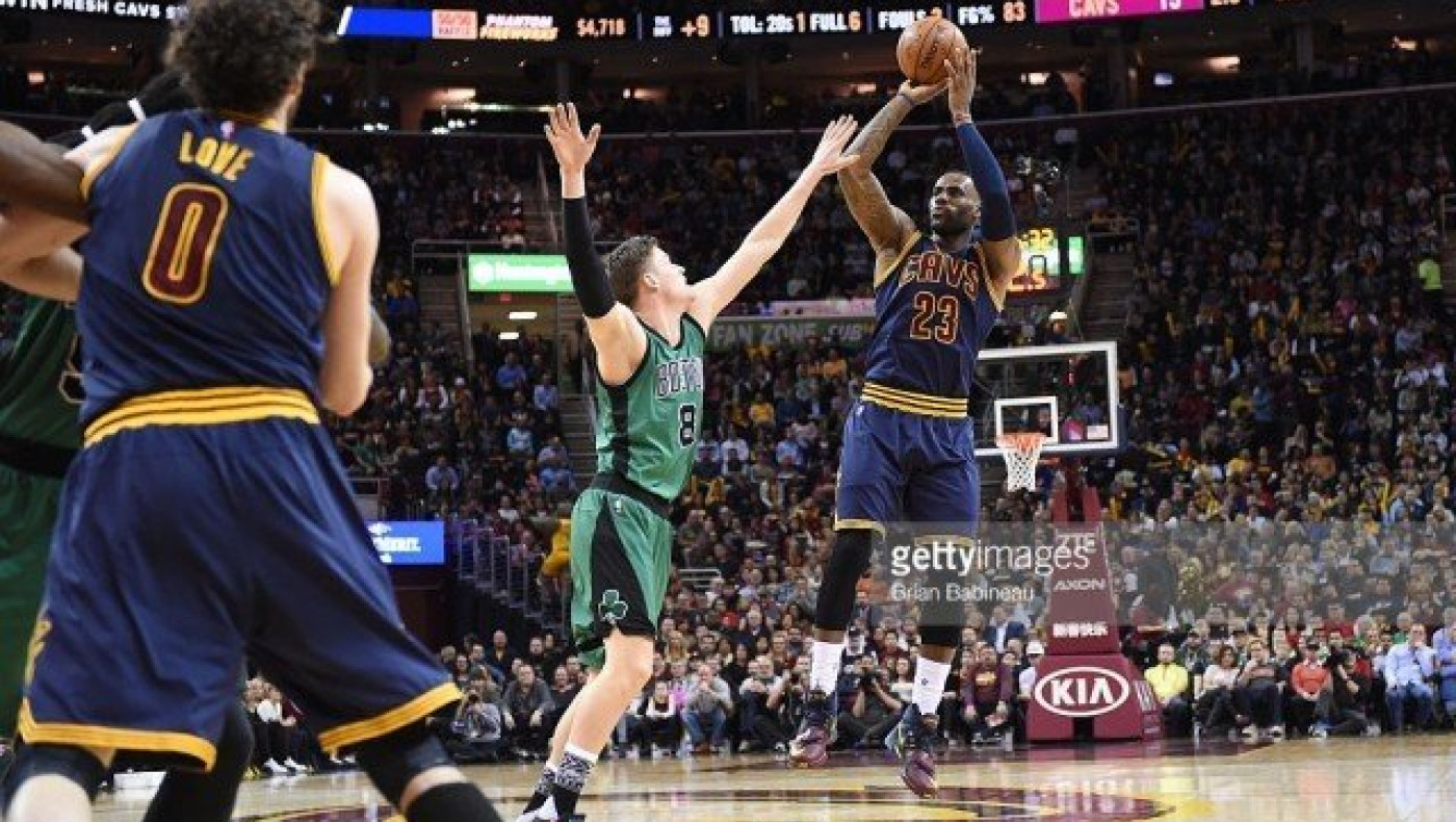 «Χαρακίρι» οι Καβαλίερς, σαρωτικοί οι Σπερς (videos)