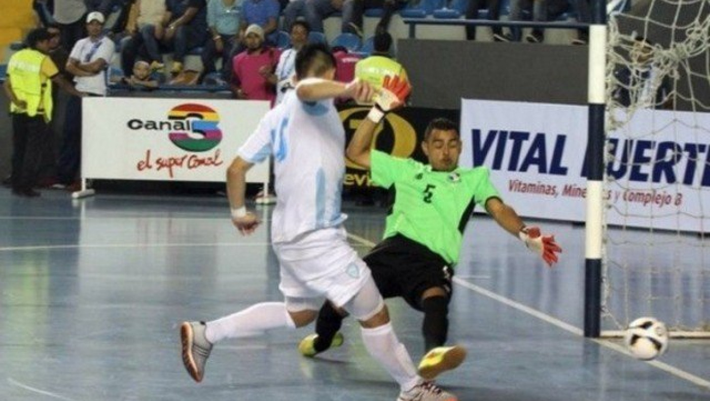 Η πιο «αλήτικη» εκτέλεση πέναλτι σε αγώνα Futsal! (video)