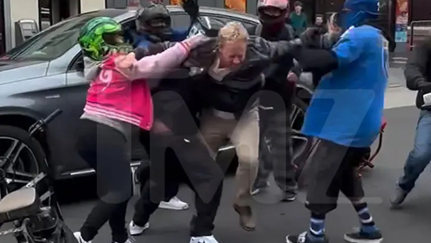 Άγριος ξυλοδαρμός του «Στιβ» από το «Μπέβερλι Χιλς» στη μέση του δρόμου