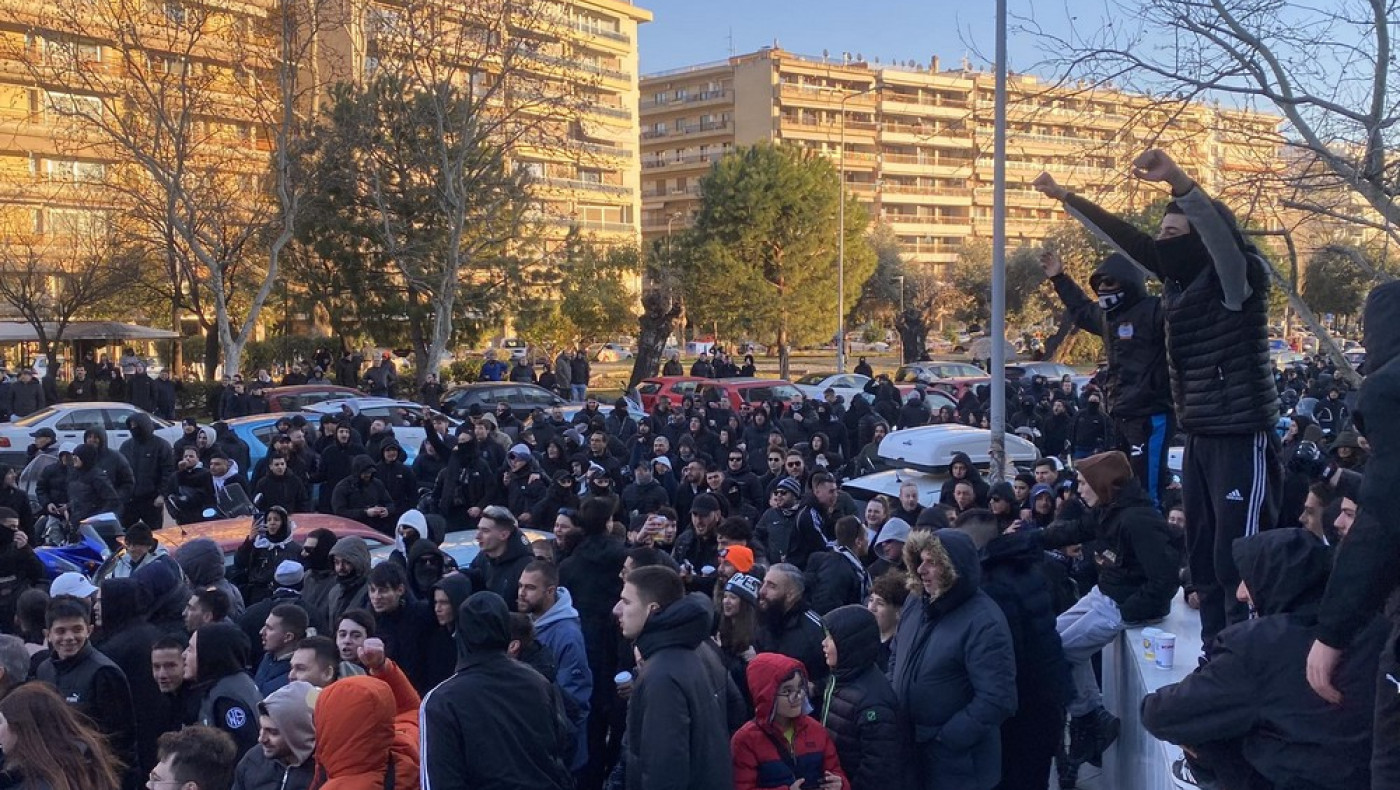 ΠΑΟΚ-Παναθηναϊκός: Ντελίριο ενθουσιασμού από τους φίλους του Δικεφάλου στο Μακεδονία Παλλάς