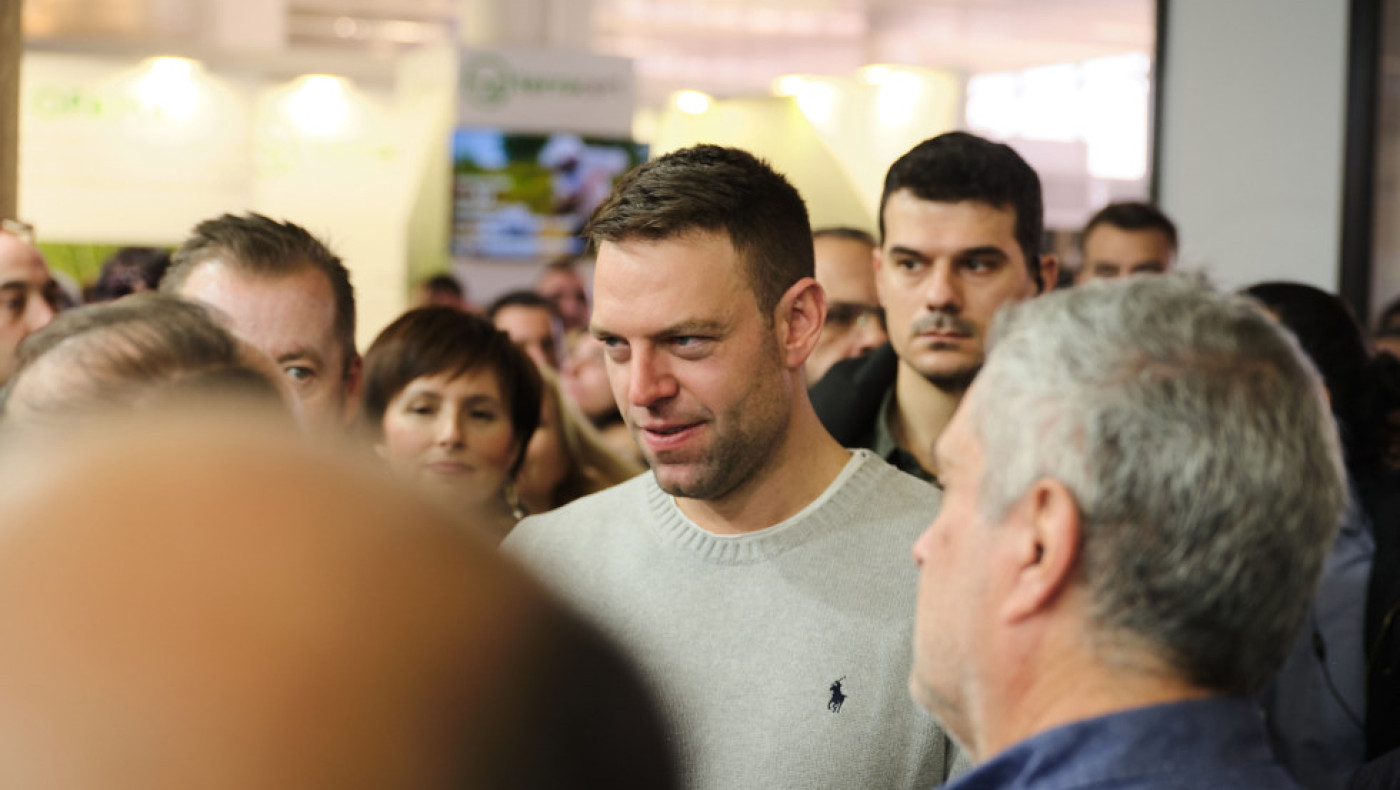 Στέφανος Κασσελάκης: Παρουσιάζεται στις 15 Μαρτίου στο στρατόπεδο στη Σπάρτη