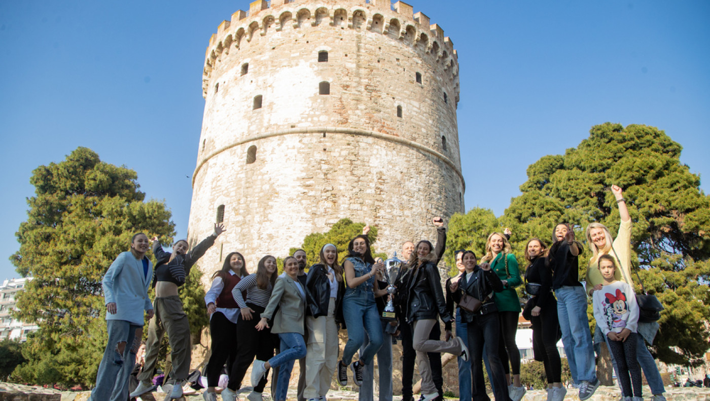 Γυναικείο χάντμπολ: Στον Λευκό Πύργο φωτογραφήθηκε η ομάδα του ΠΑΟΚ με το τρόπαιο!