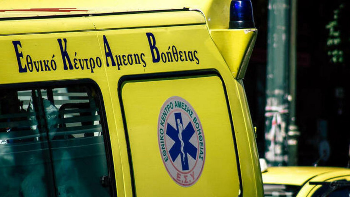 Θεσσαλονίκη: Έσκασε κροτίδα στο χέρι φιλάθλου έξω από το Παλατάκι