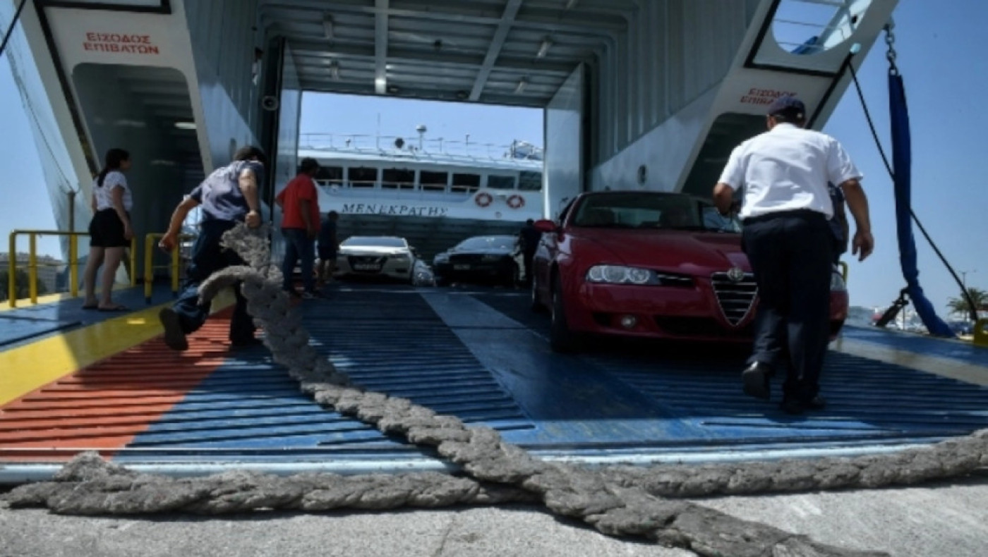 Τραγωδία εν πλω: Πήγαν να τον ξυπνήσουν και τον βρήκαν νεκρό