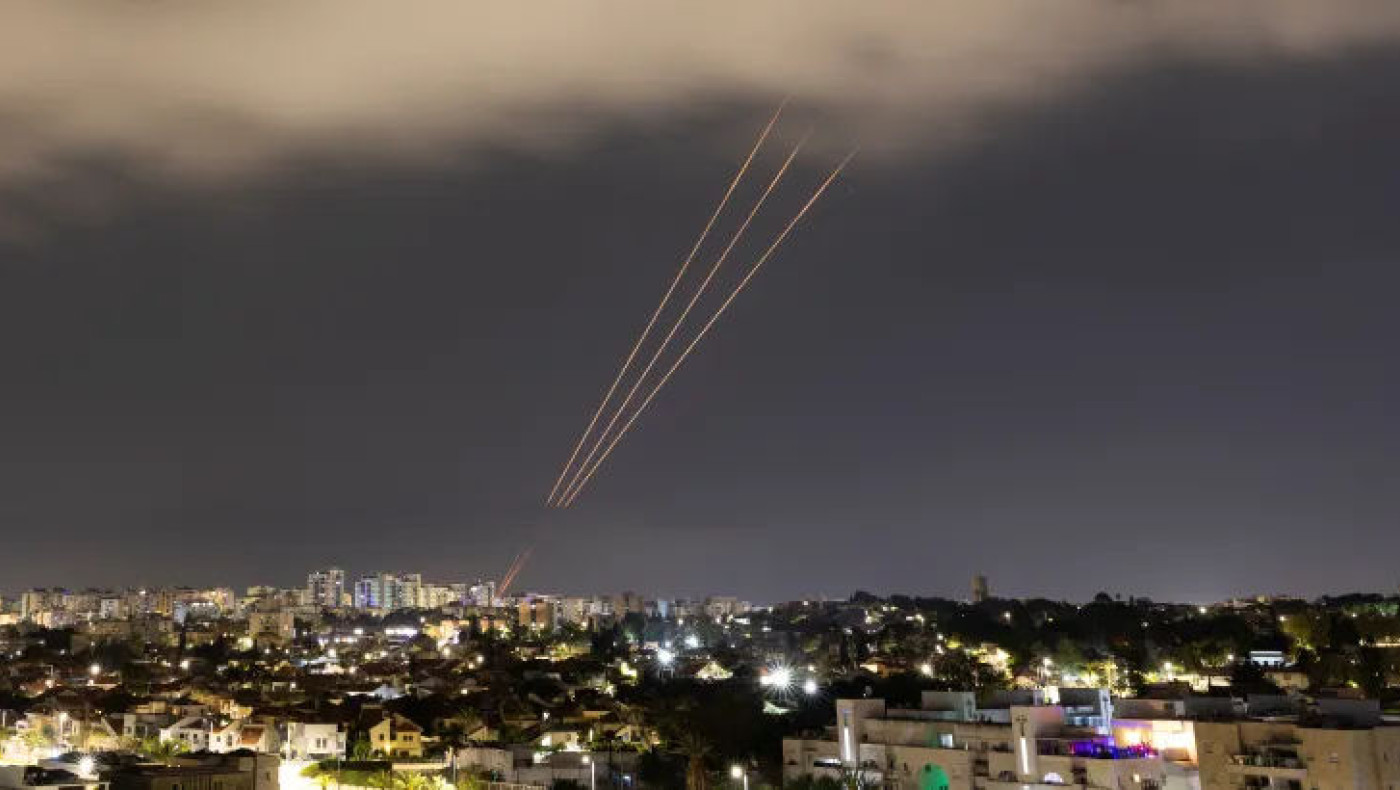 Περισσότεροι από 300 πύραυλοι και drones στην επίθεση του Ιράν κατά του Ισραήλ