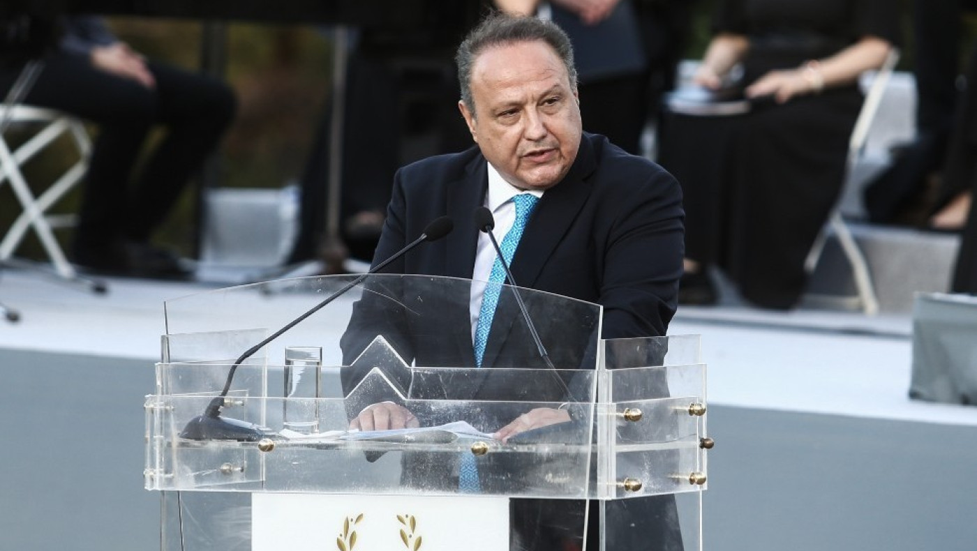 Πάρκο πλατείας Καλλιθέας: Απειλητικά συνθήματα κατά του δημάρχου Στέλιου Αγγελούδη