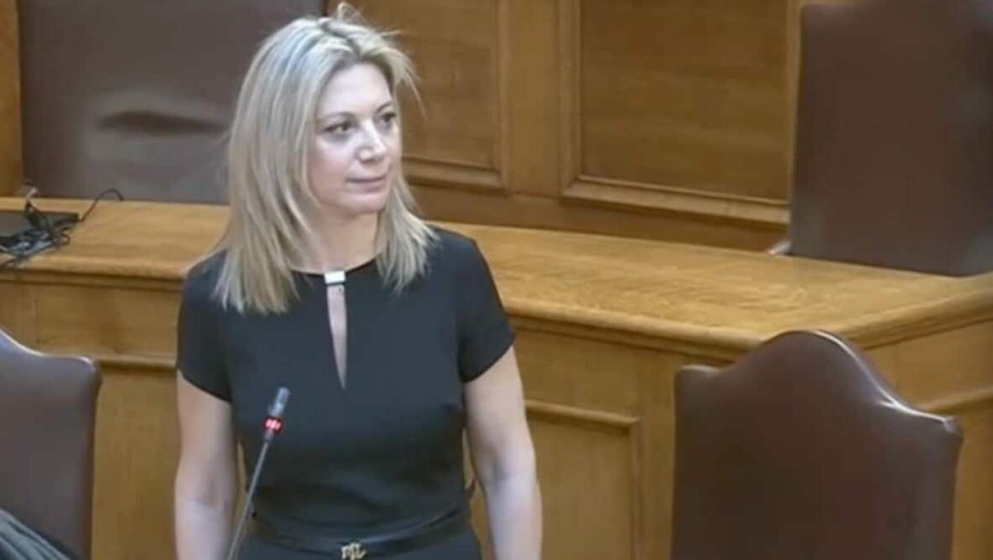 Καρυστιανού: «Όταν παρελάσετε στον Άγνωστο Στρατιώτη να θυμάστε τα 57 ονόματα που είναι γραμμένα»